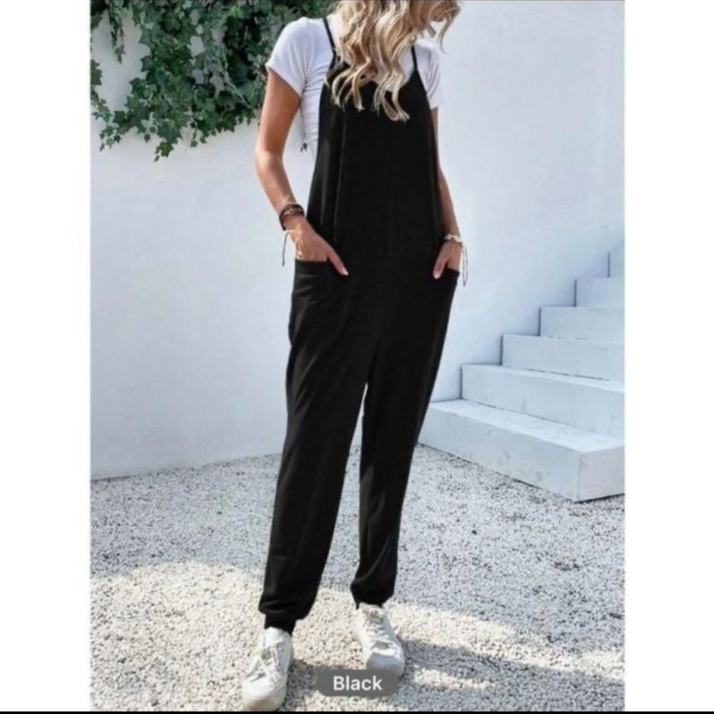 Dual Pocket Keyhole Back Cami Jumpsuit Without Tee - Picture 5 of 5